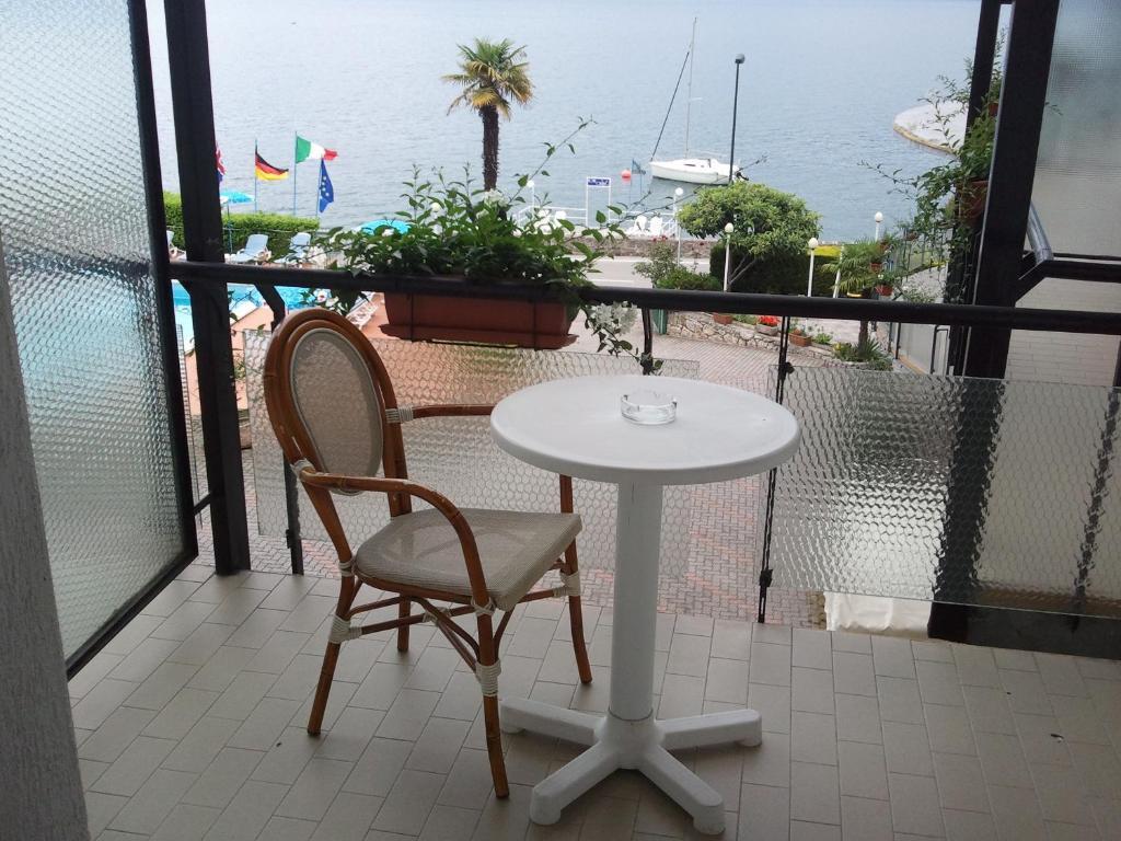 Hotel Caribe - Garda Lake Collection Brenzone Chambre photo