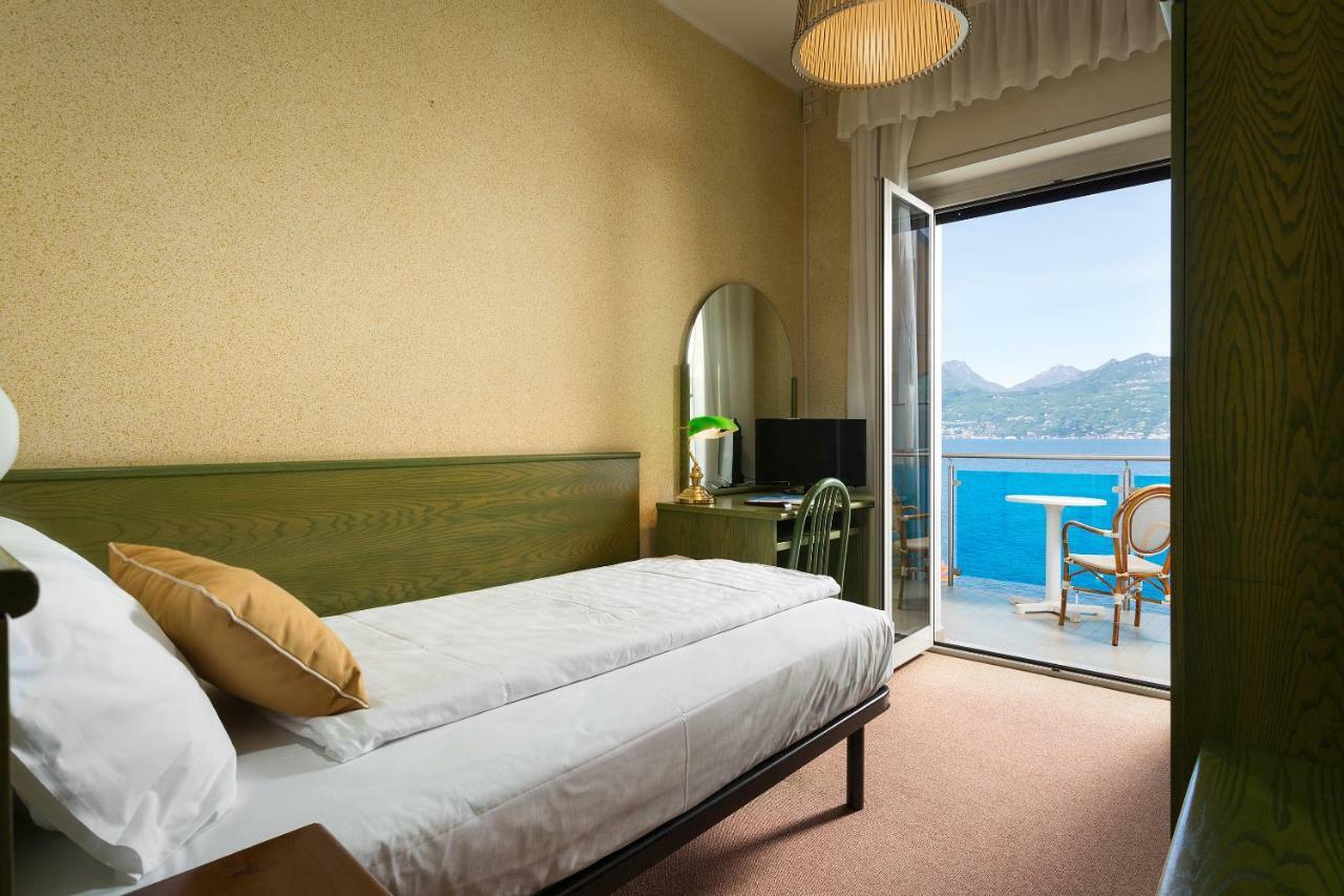 Hotel Caribe - Garda Lake Collection Brenzone Extérieur photo